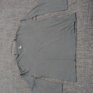 Gap long sleeve t-shirt